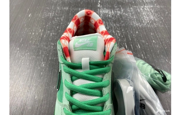 GREEN SB CONCEPTS NIKE DUNK BRIGHT BV1310-303 LOW Lobster  0729